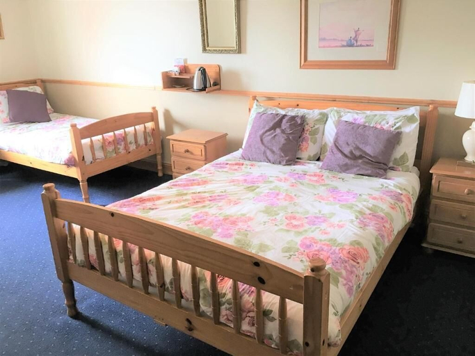 Bedroom 3, O'Connors Guesthouse