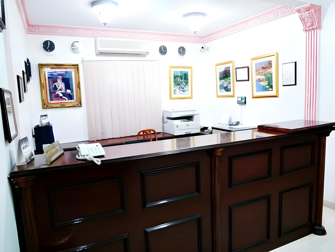 Others 2, Manam Hotel Apartments, Muttrah