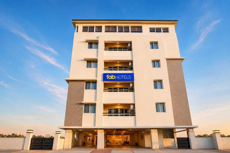 Exterior & Views 2, FabHotel Blue Dawn Suites, Hyderabad