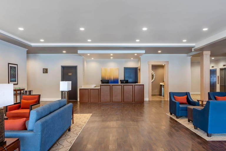 Public Area 2, Comfort Inn & Suites, Fraser-Fort George