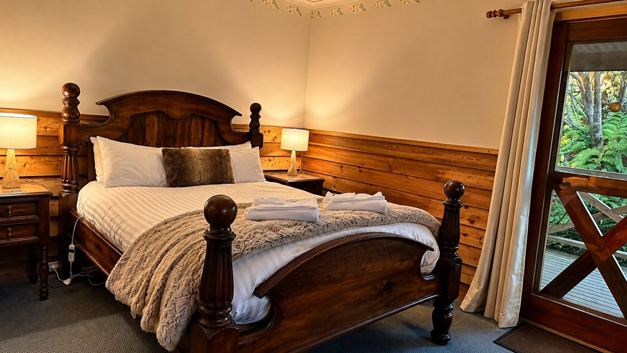 Bedroom 2, Cradle Forest Inn, Kentish
