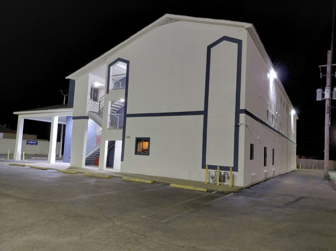 Exterior 5, Springplace Inn & Suites, Shelby