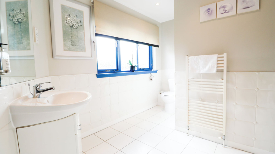 Bathroom 4, The Inn at Kippen, Stirling
