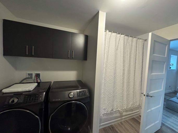 Laundry 5, All Inclusive Apartment Long Stays, Mirabel