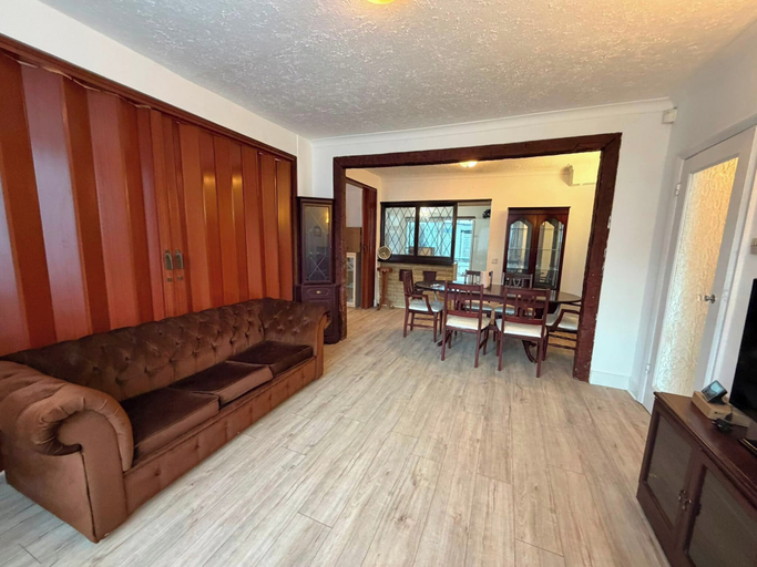 Interior, Ashford Luxury 4-Bed Apartment, Surrey