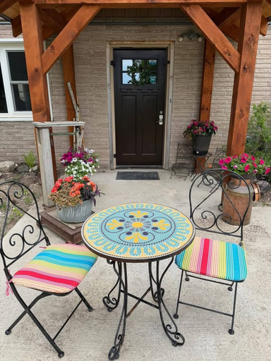Primary image, Serene 2-bedroom Apartment With Private Entrance and Pool Access, Huron
