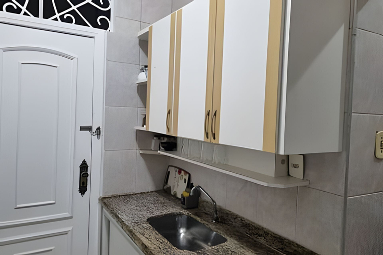 Private kitchen 4, 2 Minutos da Praia - 2 Quartos - Air Con, Rio de Janeiro