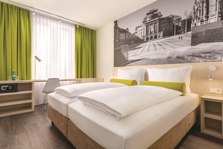 Bedroom 4, Super 8 by Wyndham Chemnitz, Chemnitz