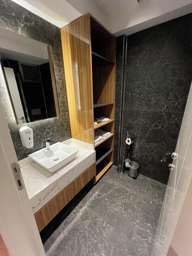 Bathroom, Black Lake Hotel, Borçka