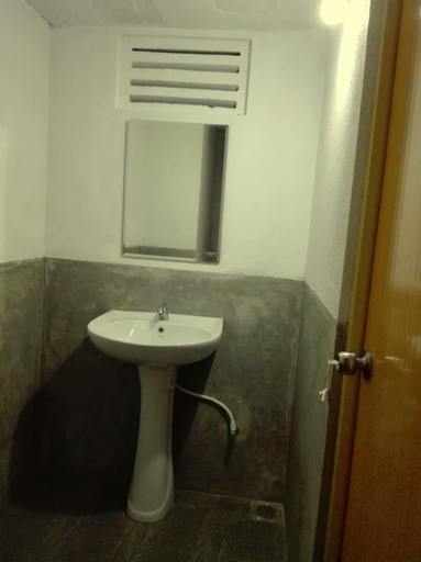 Bathroom 3, Mango shade, Embilipitiya