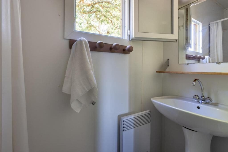 Bathroom 4, Village Vacances La Forêt des Landes, Landes