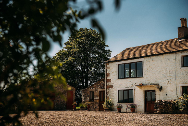 Exterior & Views 1, Laythams Holiday Lets Retreat, Lancashire