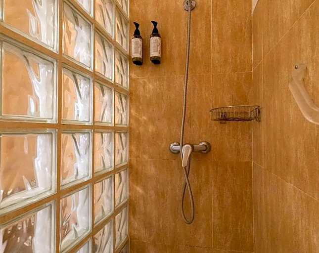 Bathroom 5, Jabega, Málaga