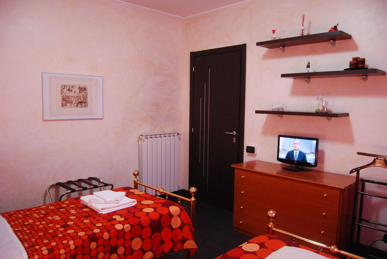 Bedroom 3, Casa Mama, Genova