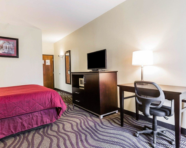 Bedroom 3, Quality Inn & Suites North Montgomery, Montgomery