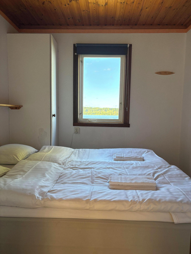 Room 3, Lakeside Cottages, Hagfors