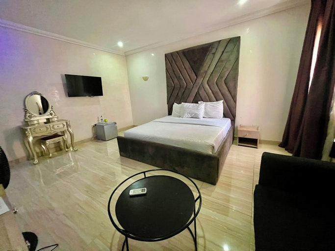 Room 4, Centenary Hotel, AbujaMun