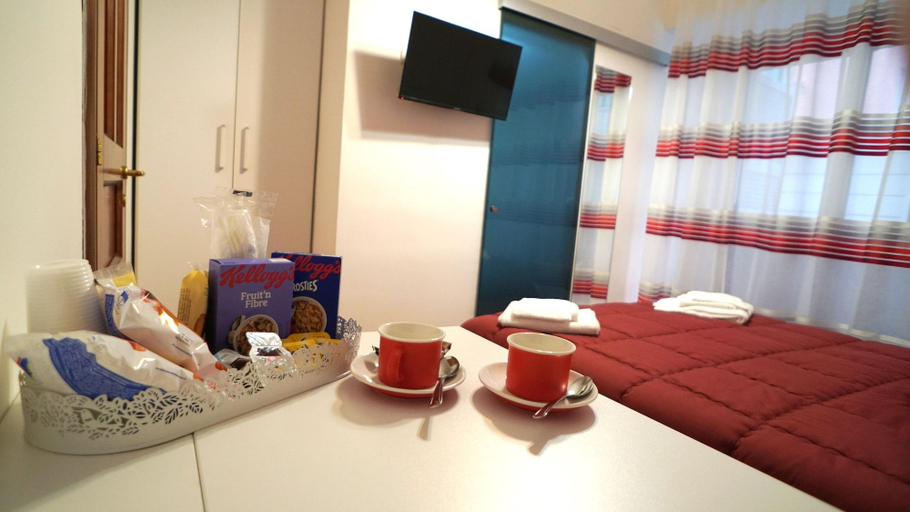 Bedroom 2, Napora, Napoli