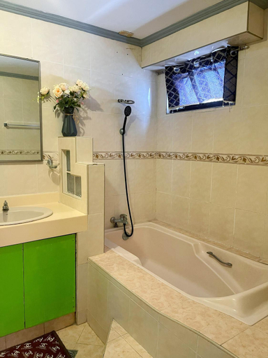Bathroom 3, Tabaco Gardenia Hotel, Tabaco City