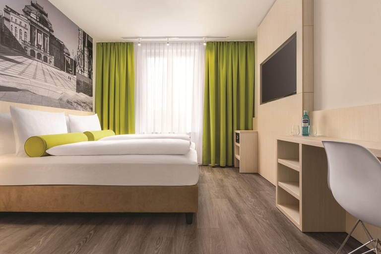 Bedroom 4, Super 8 by Wyndham Chemnitz, Chemnitz