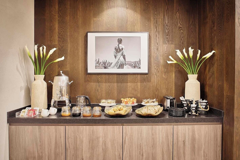 Breakfast area, Isabella Boutique Stays by Viadora, Mexico City