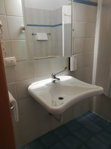 Bathroom 4, Tulip Inn Padova, Padua