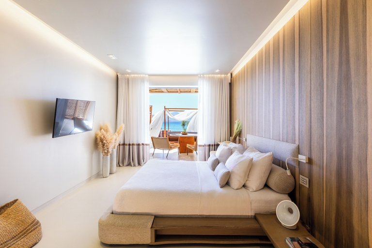 Bedroom 3, Avgoustos Suites - Adults only, South Aegean