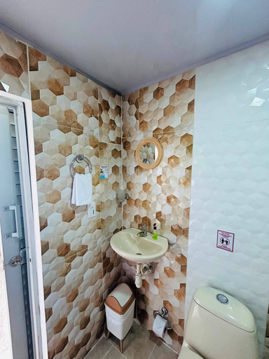 Bathroom 5, Full moon view lodge, Providencia