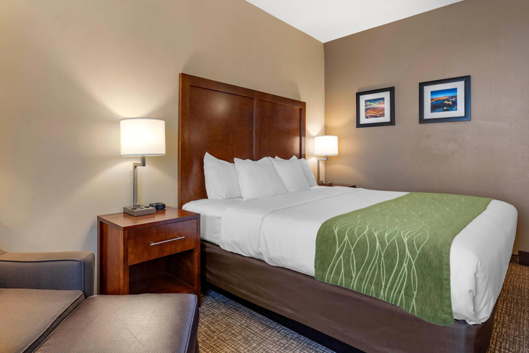 Bedroom 3, Comfort Inn & Suites Edgewood, Santa Fe
