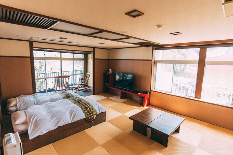 Bedroom 3, NIKKO KAWAJIONSEN IWAIYADO JYUAN, Nikkō