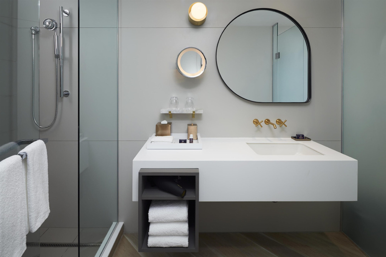 Bathroom 4, ANDAZ OTTAWA BYWARD MARKET, BY HYATT, Ottawa