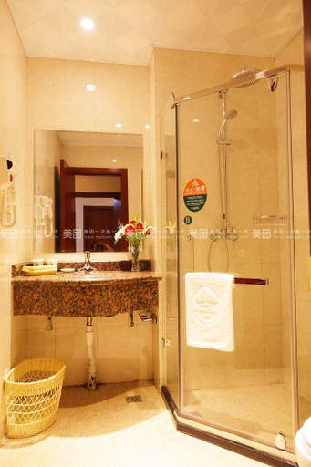 Bathroom 3, GreenTree Inn Chifeng Linxi Ronglin Homeland Express Hotel, Chifeng