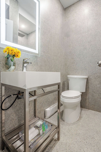 Bathroom 4, Olympia Hotel By Lodgo, Montréal