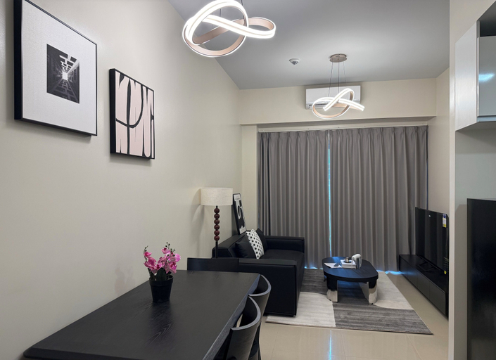 Living area 4, Seaview PoolView Retreat Next Okada NAIA, Parañaque