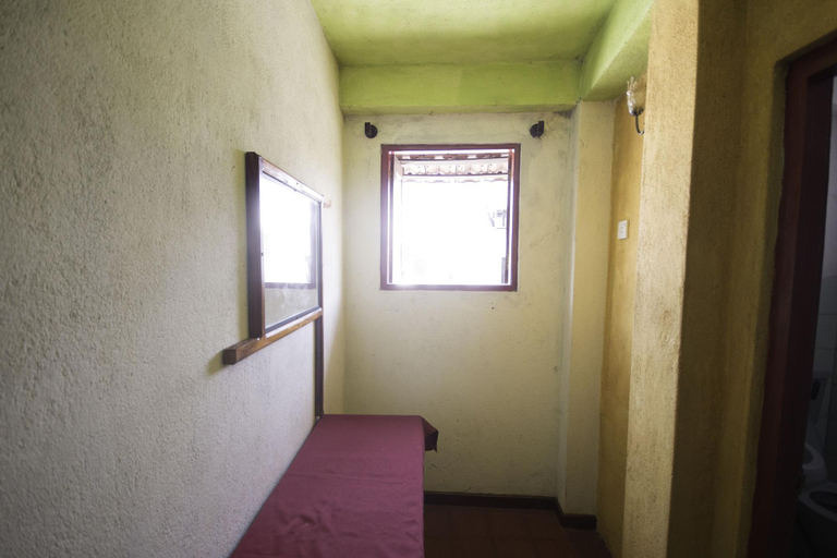 Bedroom 2, Hotel Gem Land, Ratnapura