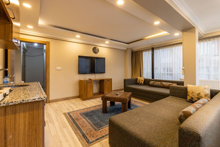 Bedroom 2, Blue Suit, Bakırköy