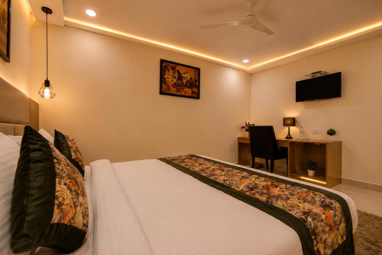 Bedroom 2, Hotel D'Capitol Premirer- Near Delhi Aerocity, Delhi