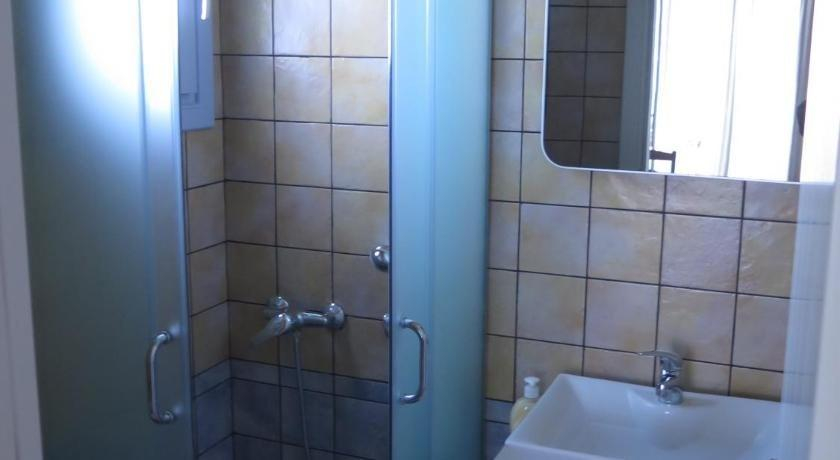 Bathroom, KAMINAKI AMORGOS STUDIOS AND APARTMENTS, South Aegean