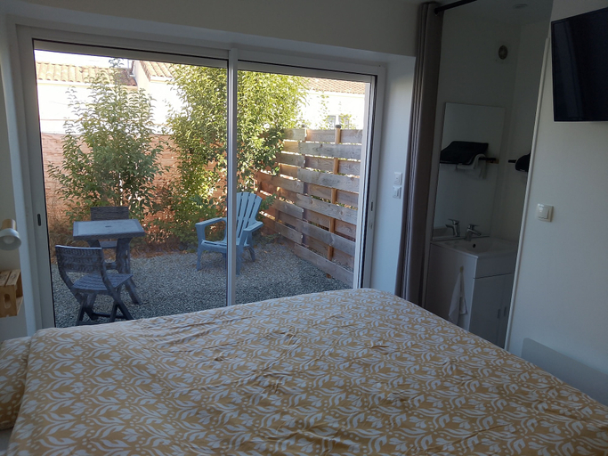 Bedroom 3, R & C - Room and Calm, Vendée