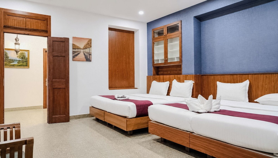 Room 4, Abab Residency, Ernakulam