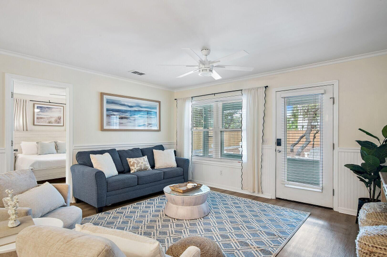 Living area 5, It's a Shore Bet, Bay