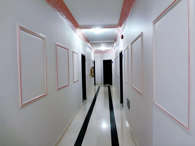 Others 3, Manam Hotel Apartments, Muttrah