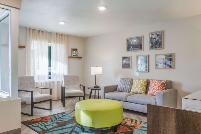 Public Area 2, WoodSpring Suites Atlanta McDonough, Henry