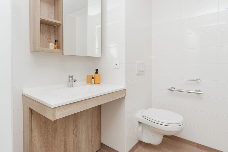 Bathroom 5, Quality Aparthotel Quiberon, Morbihan