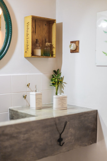 Bathroom, Casas da Levada, Calheta