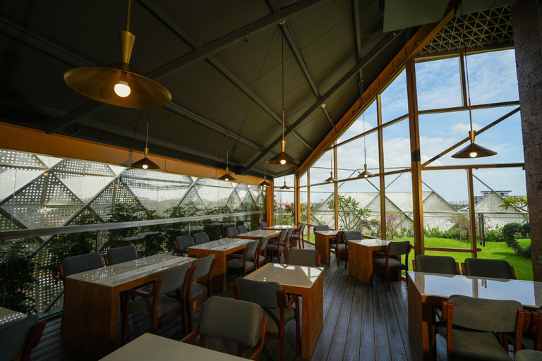 Dining 5, Ramada Encore by Wyndham Kochi Kalamassery, Ernakulam