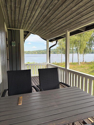 Outdoor dining, Lakeside Cottages, Hagfors