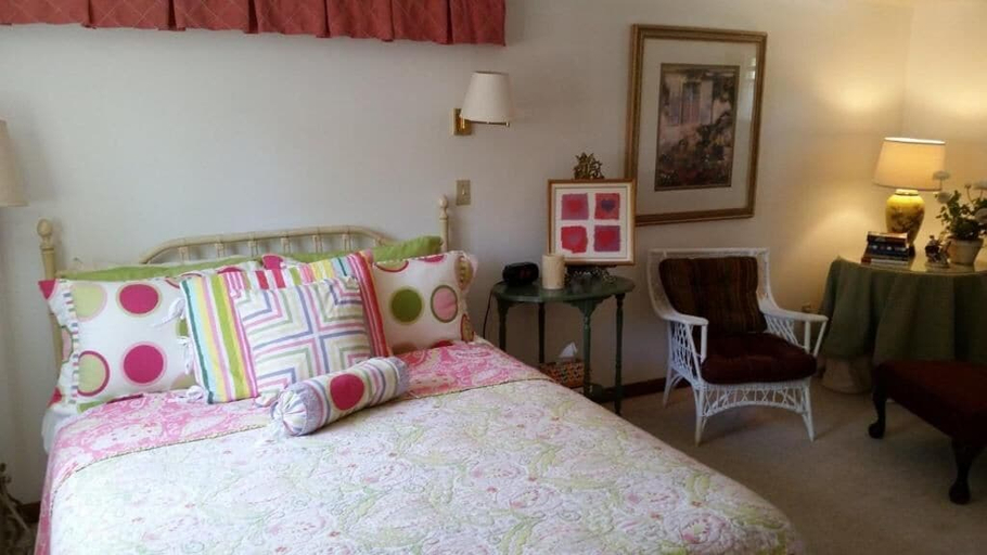 Bedroom 3, Bay Port Lodging, Benzie