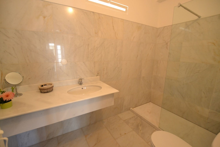 Bathroom 4, Casa do Ribeiro, Braga