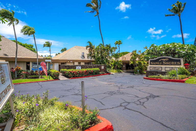 Property grounds 4, Napili Shores D-232 - Upper Level Renovated Studio at Koi Pond, Wi-fi & Split AC, Maui